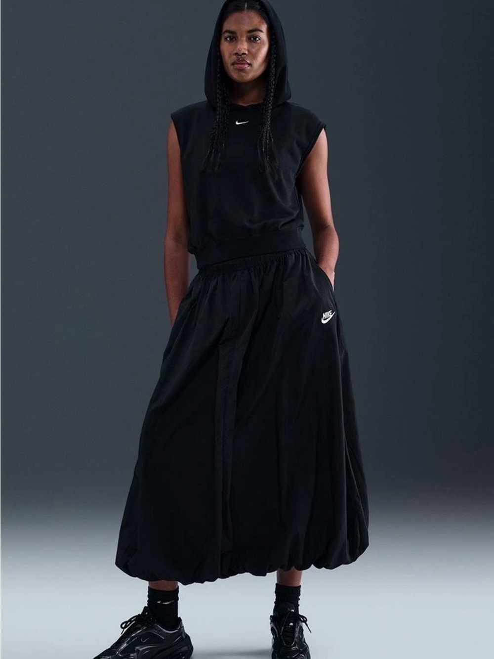 Nike Sportswear Windrunner Women's Bubble Hem Skirt Black/Sail IM7450-010